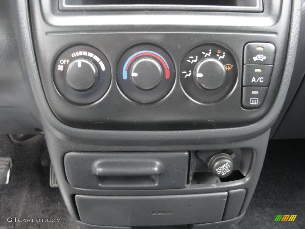 2000 Honda CR-V LX Controls Photo #39111993