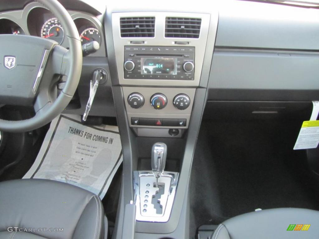 2010 Dodge Avenger R/T Dark Slate Gray Dashboard Photo #39113253