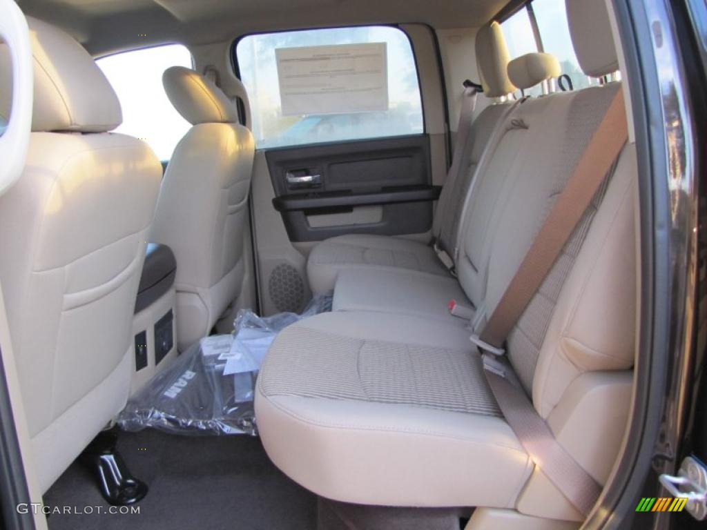 Light Pebble Beige/Bark Brown Interior 2011 Dodge Ram 3500 HD Big Horn Crew Cab 4x4 Dually Photo #39114492