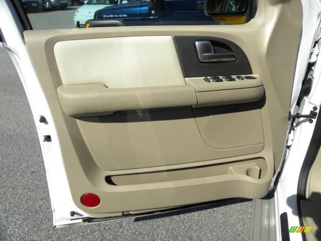 2004 Ford Expedition Eddie Bauer Medium Parchment Door Panel Photo #39114868
