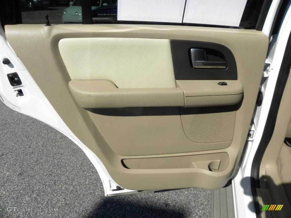 2004 Ford Expedition Eddie Bauer Medium Parchment Door Panel Photo #39114924