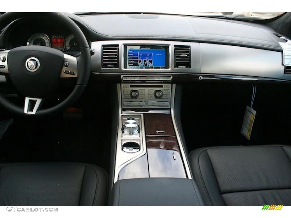 2011 Jaguar XF XF Supercharged Sedan Warm Charcoal Dashboard Photo #39115060