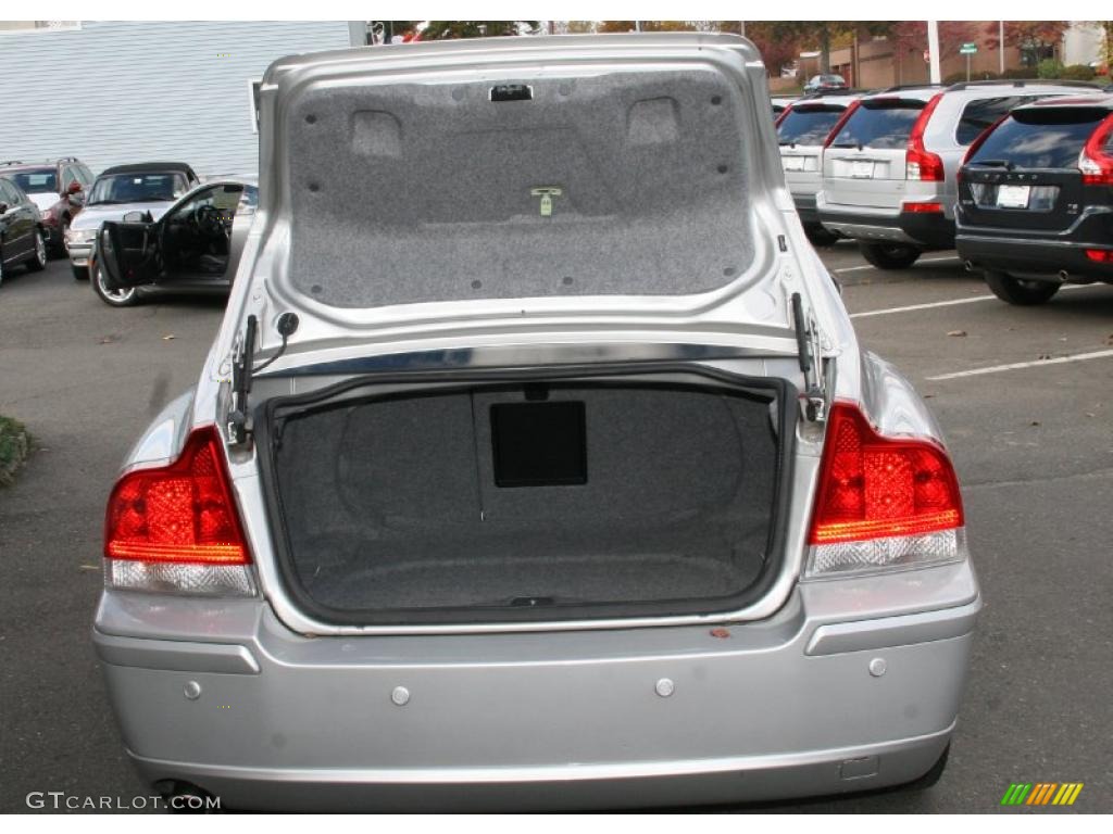 2009 Volvo S60 2.5T AWD Trunk Photo #39117286
