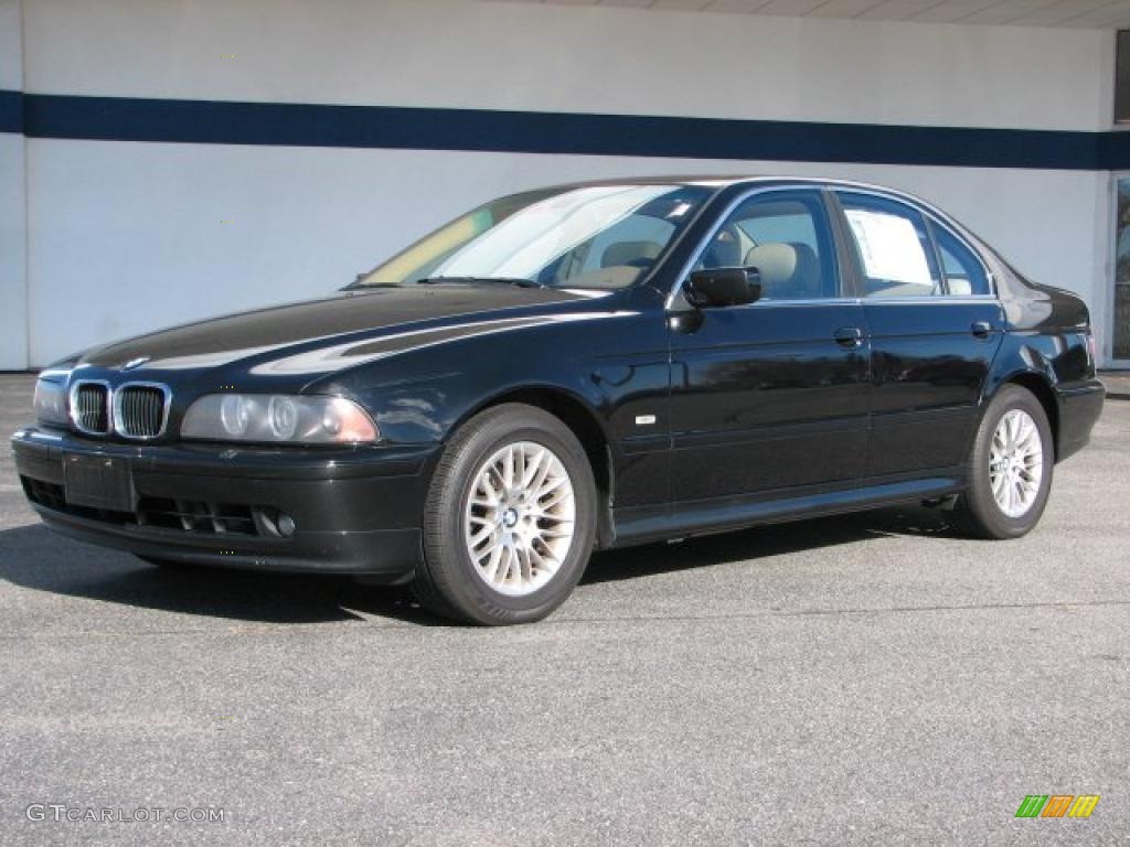 2002 5 Series 530i Sedan - Black Sapphire Metallic / Sand photo #1