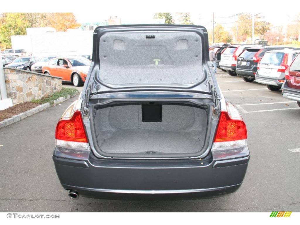 2009 Volvo S60 2.5T AWD Trunk Photo #39117716