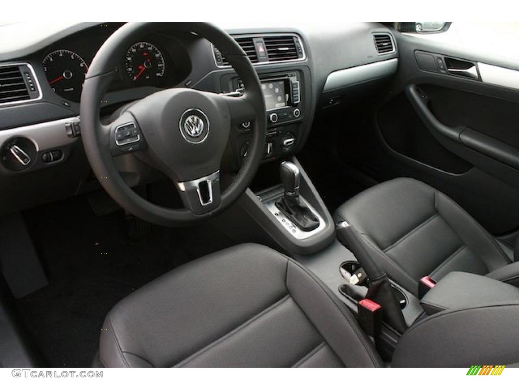 Titan Black Interior 2011 Volkswagen Jetta SEL Sedan Photo #39118832