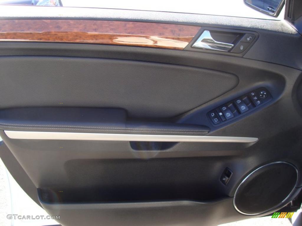 2008 Mercedes-Benz GL 450 4Matic Black Door Panel Photo #39119308