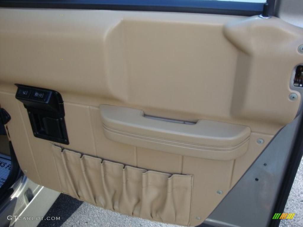 2001 Hummer H1 Soft Top Sandstorm Door Panel Photo #39120664