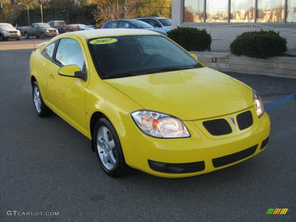 Competition Yellow 2007 Pontiac G5 Standard G5 Model Exterior Photo #39120912