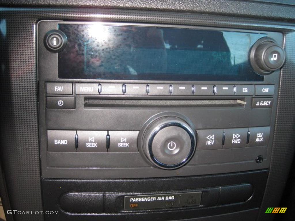 2007 Pontiac G5 Standard G5 Model Controls Photo #39121128