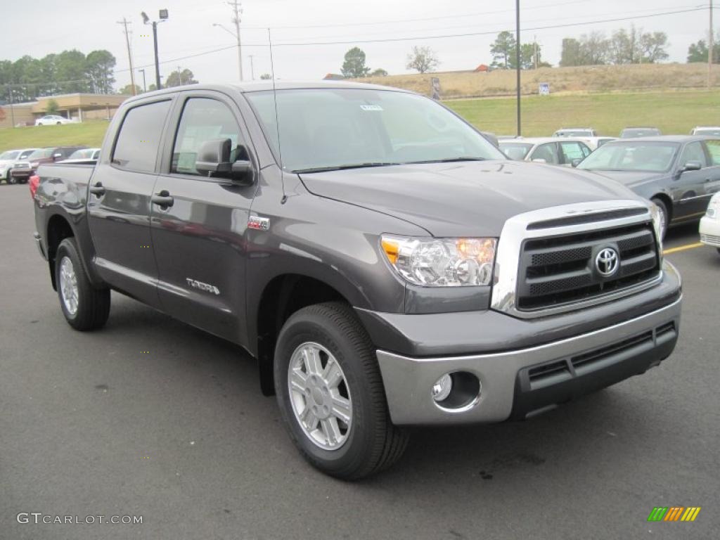 2011 Tundra CrewMax 4x4 - Magnetic Gray Metallic / Graphite Gray photo #7