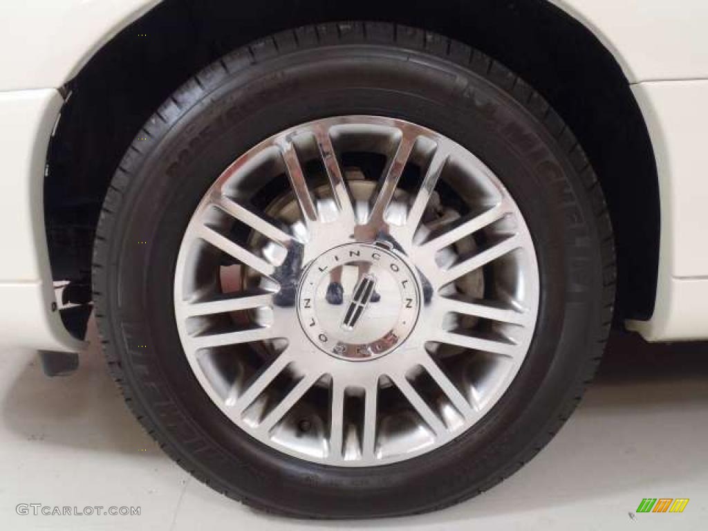 2006 Lincoln Town Car Signature Limited Wheel Photo #39125323