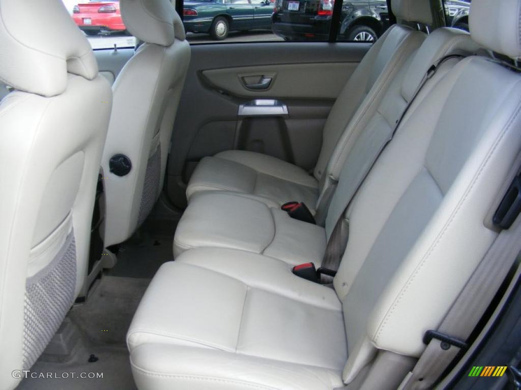 2005 Volvo XC90 2.5T interior Photo #39126335