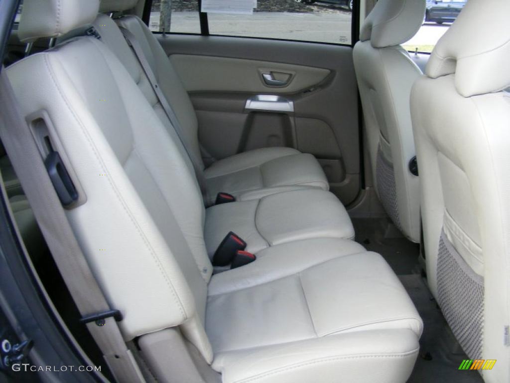 2005 Volvo XC90 2.5T interior Photo #39126343