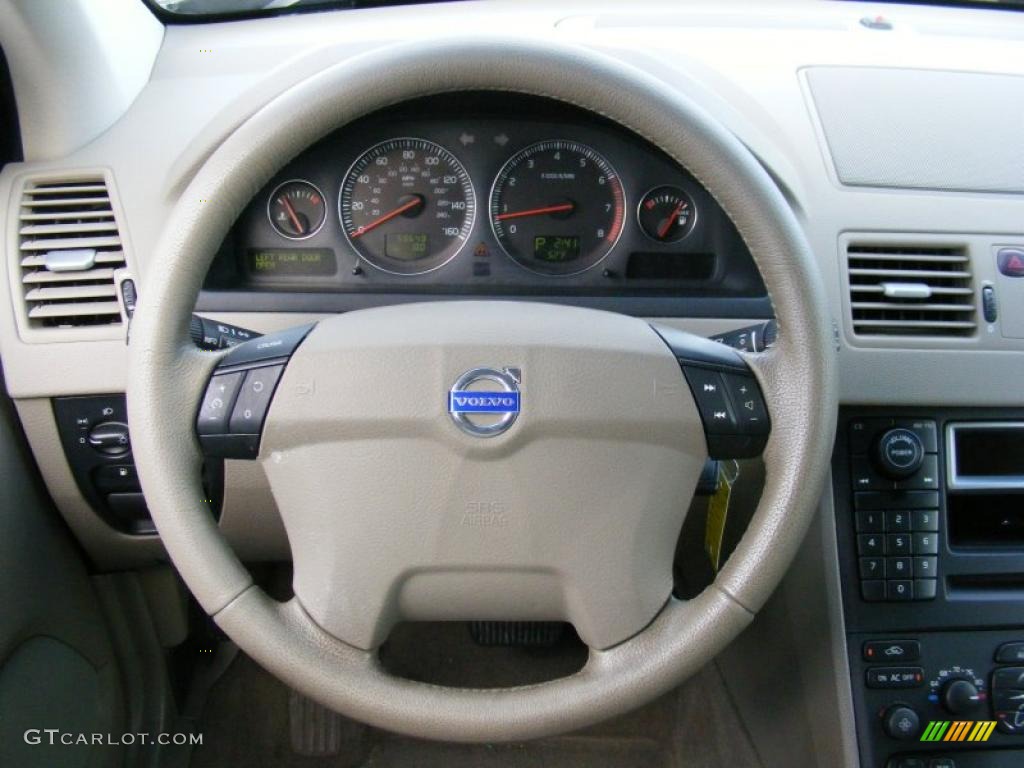 2005 Volvo XC90 2.5T Taupe Steering Wheel Photo #39126423