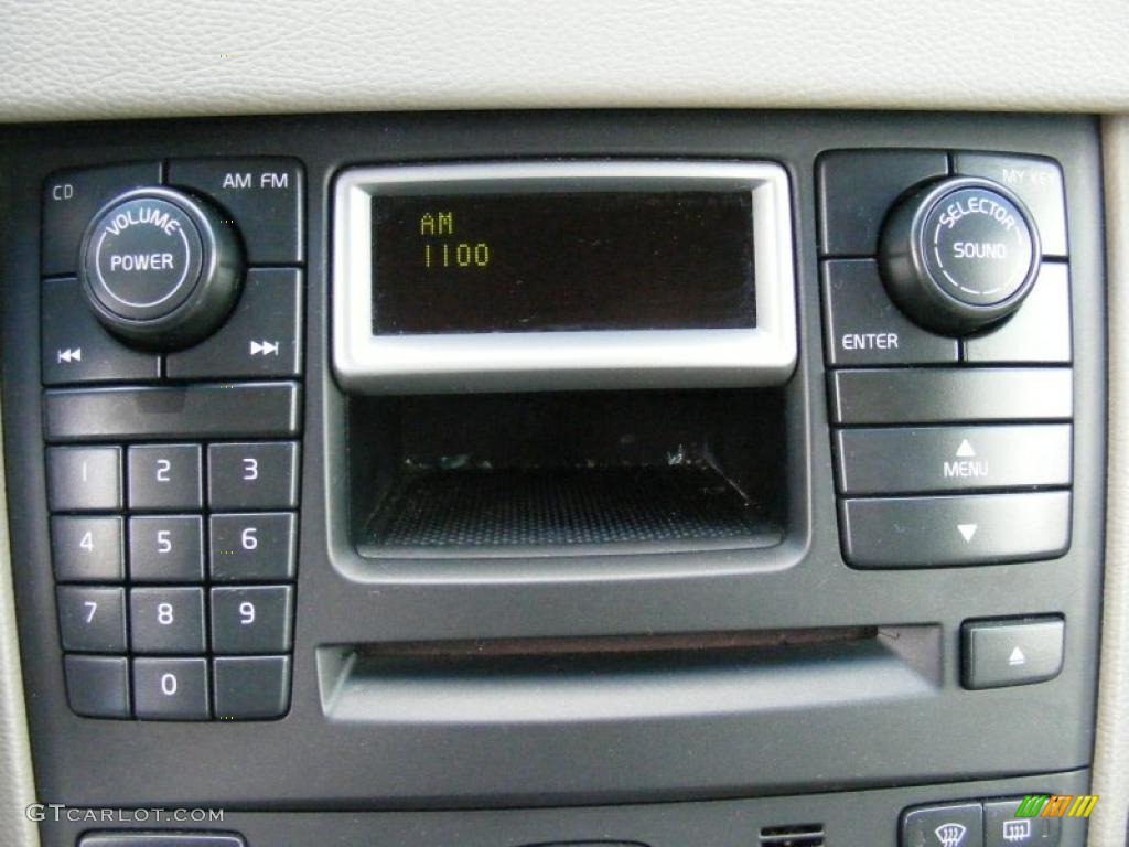 2005 Volvo XC90 2.5T Controls Photo #39126495