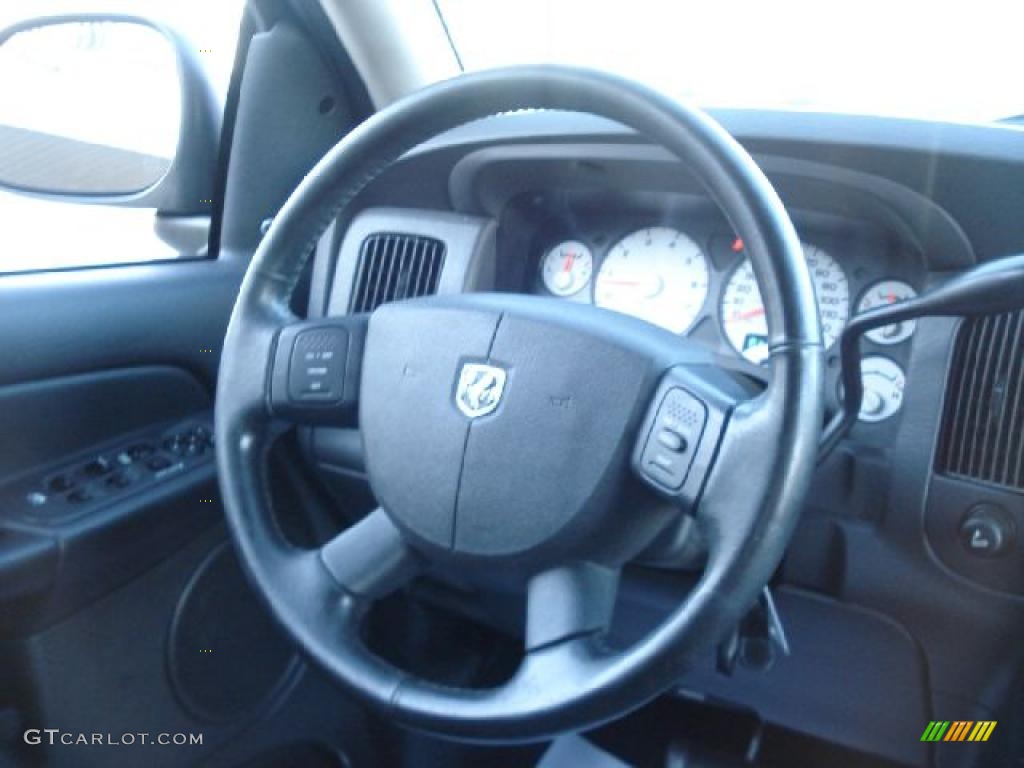 2004 Ram 1500 SLT Sport Quad Cab 4x4 - Bright Silver Metallic / Dark Slate Gray photo #24