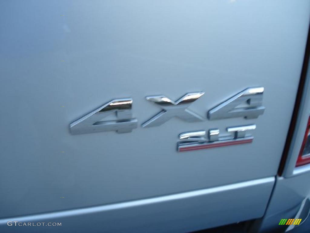 2004 Ram 1500 SLT Sport Quad Cab 4x4 - Bright Silver Metallic / Dark Slate Gray photo #32