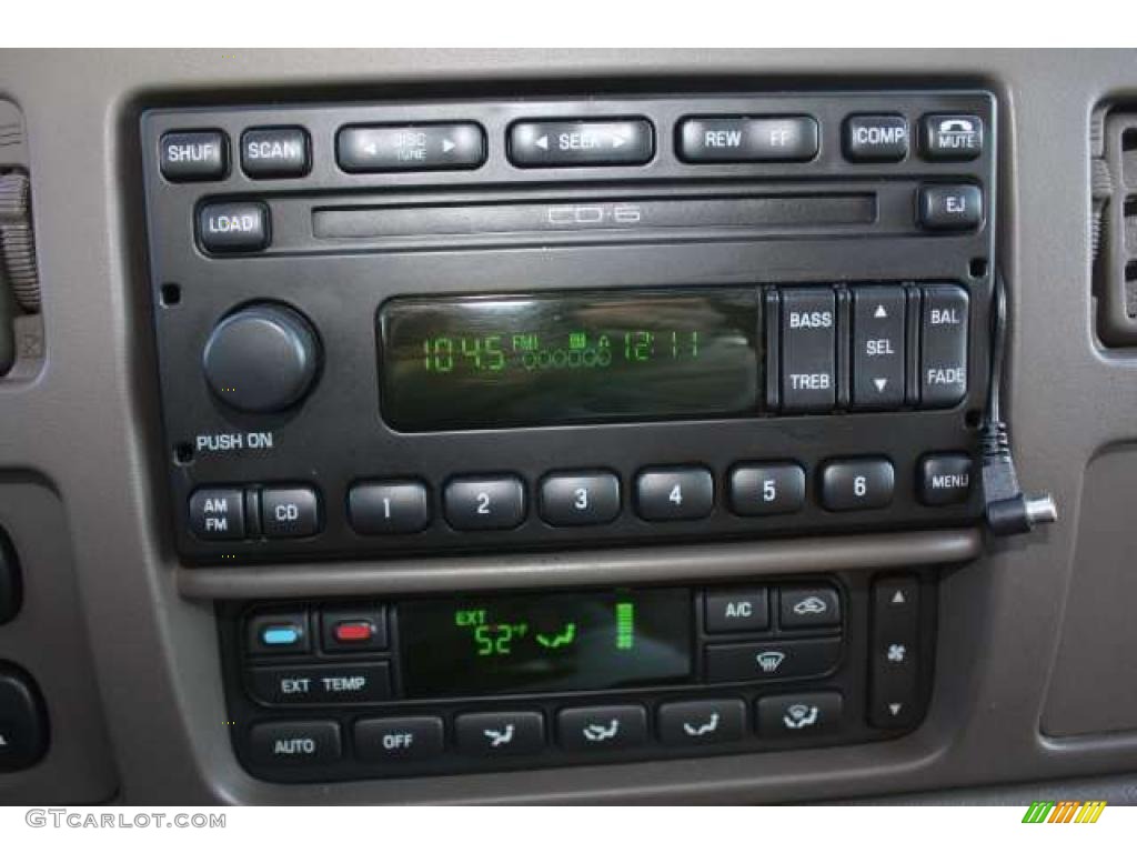 2003 Ford Excursion Limited 4x4 Controls Photo #39127227