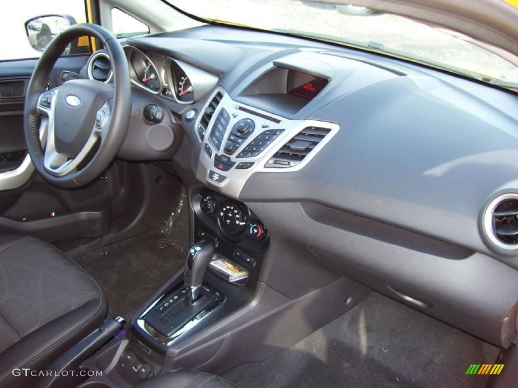2011 Ford Fiesta SES Hatchback Charcoal Black/Blue Cloth Dashboard Photo #39128079