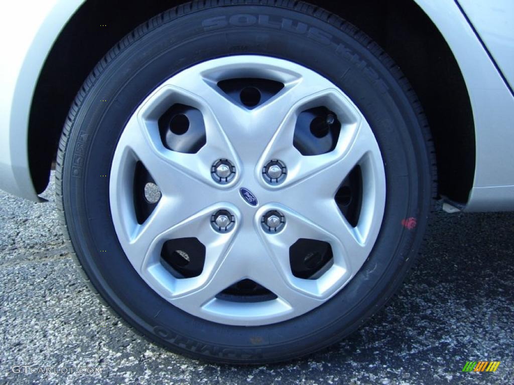 2011 Ford Fiesta SE Hatchback Wheel Photo #39128819
