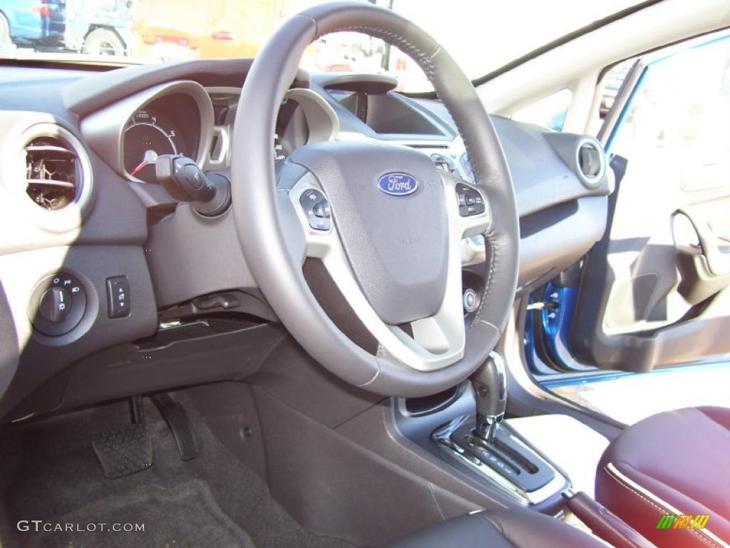 2011 Ford Fiesta SEL Sedan Charcoal Black Leather Dashboard Photo #39129279