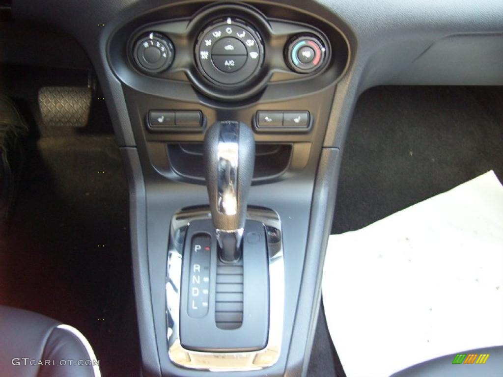 2011 Ford Fiesta SEL Sedan 6 Speed PowerShift Automatic Transmission Photo #39129323