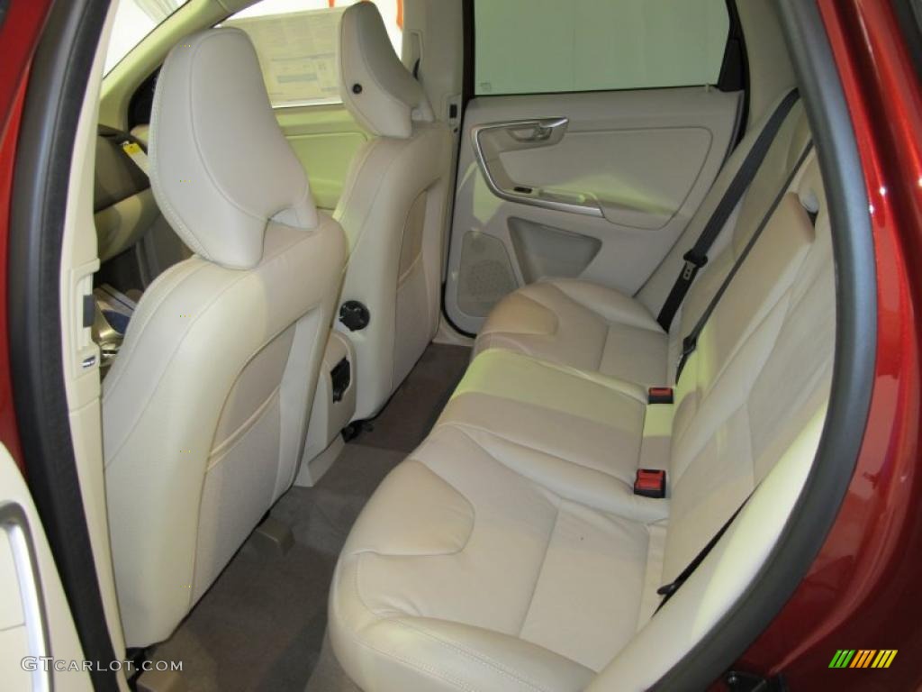 Sandstone Beige Interior 2011 Volvo XC60 3.2 Photo #39129951