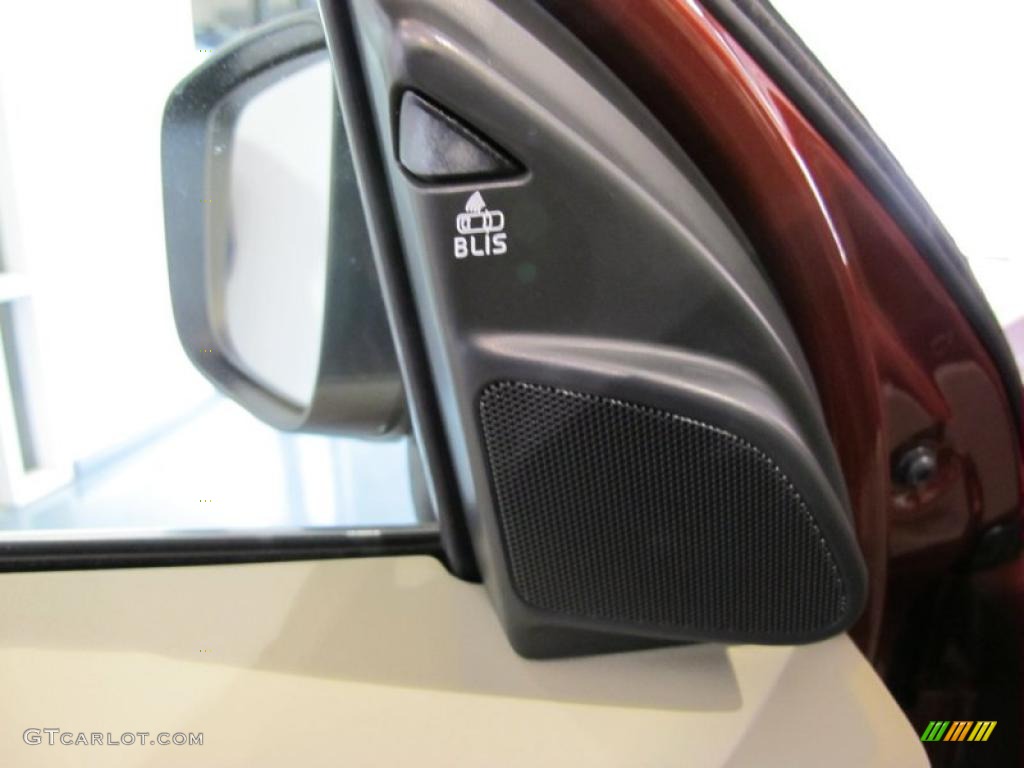 2011 Volvo XC60 3.2 Controls Photo #39129987
