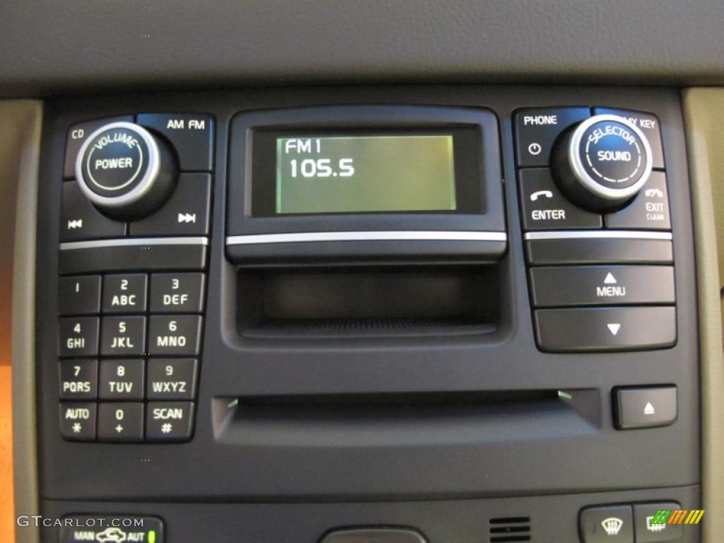 2011 Volvo XC90 3.2 Controls Photo #39130375