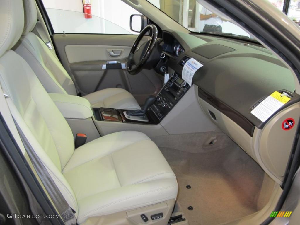 Beige Interior 2011 Volvo XC90 3.2 Photo #39130539