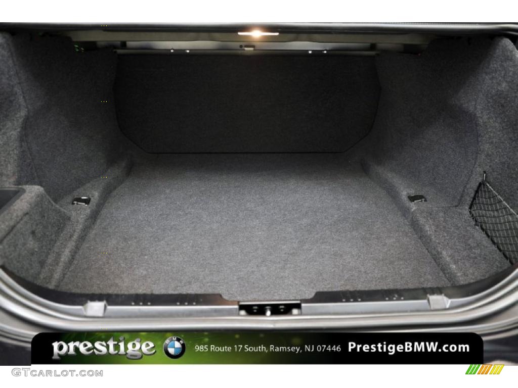 2008 BMW 5 Series 550i Sedan Trunk Photo #39130599