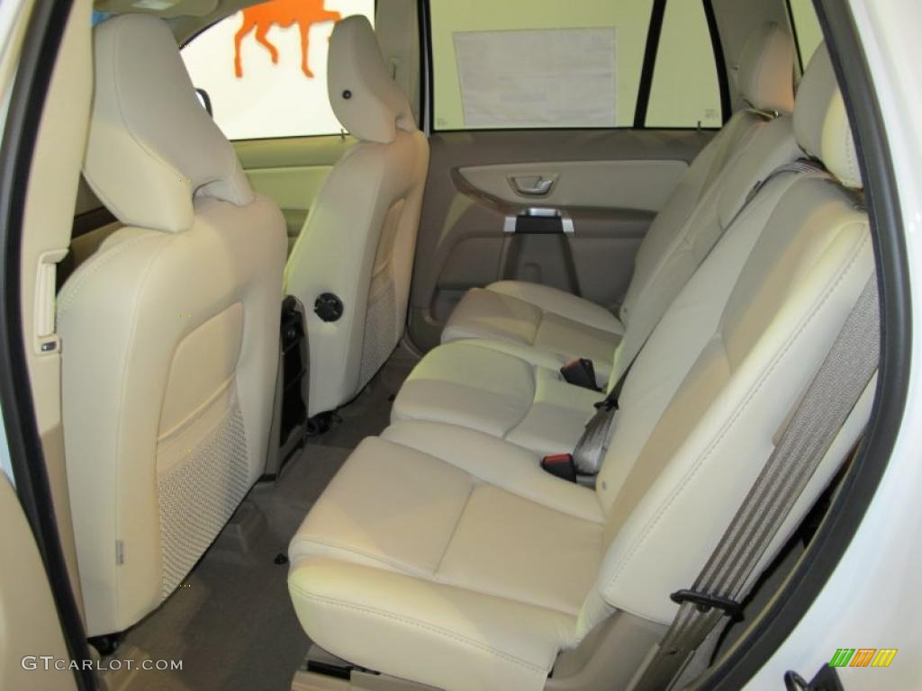Beige Interior 2011 Volvo XC90 3.2 Photo #39130867