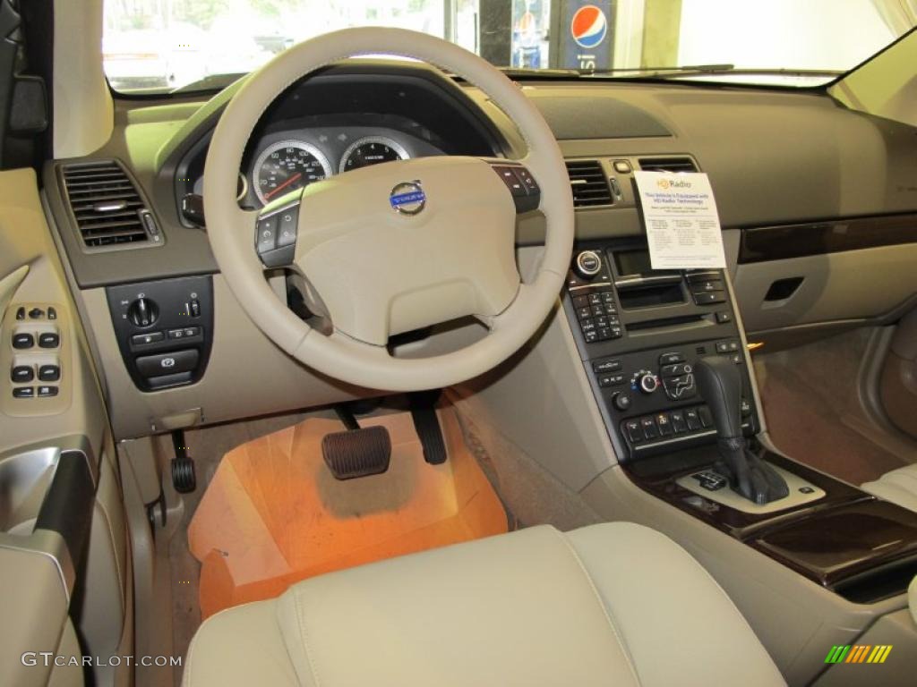 Beige Interior 2011 Volvo XC90 3.2 Photo #39130875