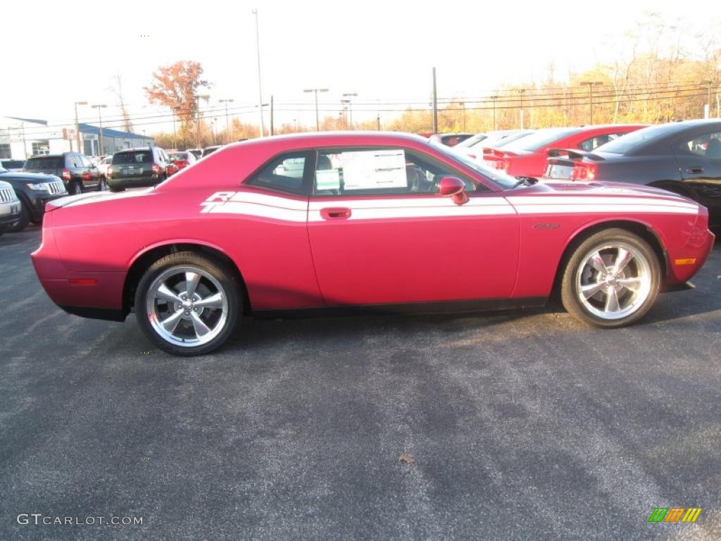 Furious Fuchsia 2010 Dodge Challenger R/T Classic Furious Fuchsia Edition Exterior Photo #39131967