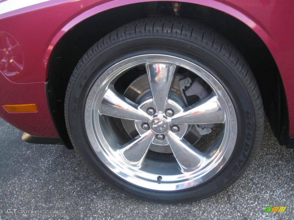 2010 Dodge Challenger R/T Classic Furious Fuchsia Edition Wheel Photo #39132035
