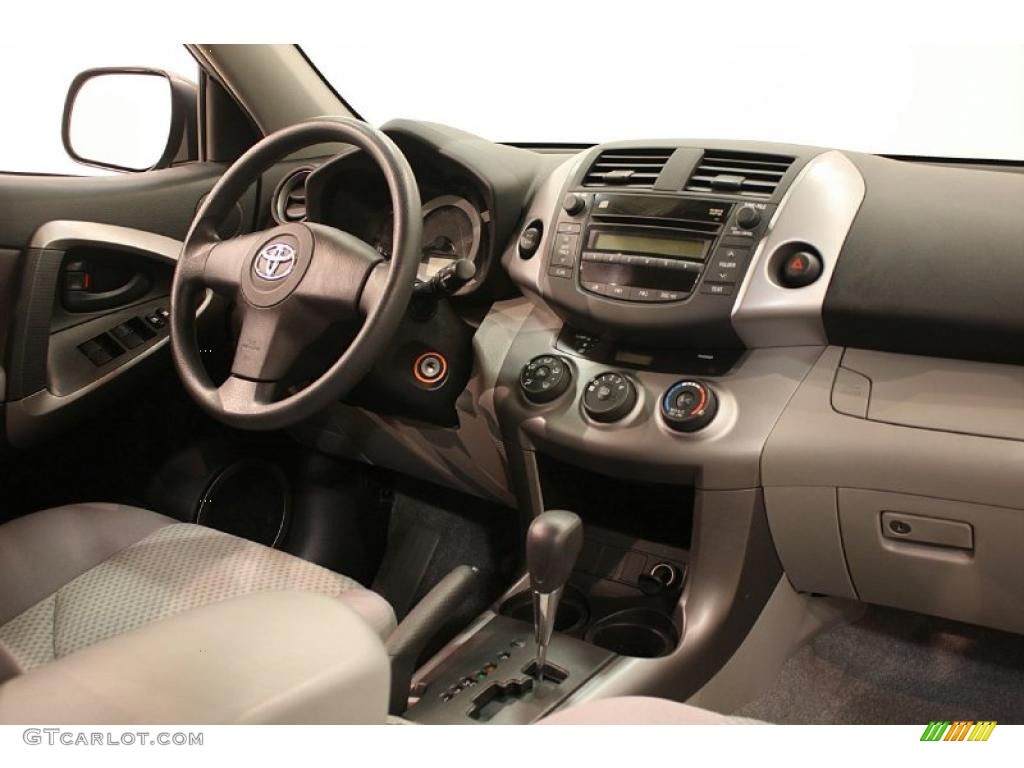 2007 Toyota RAV4 4WD Dashboard Photos