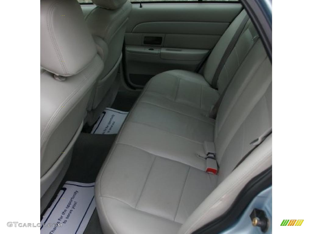 Light Flint Interior 2004 Ford Crown Victoria LX Photo #39132771