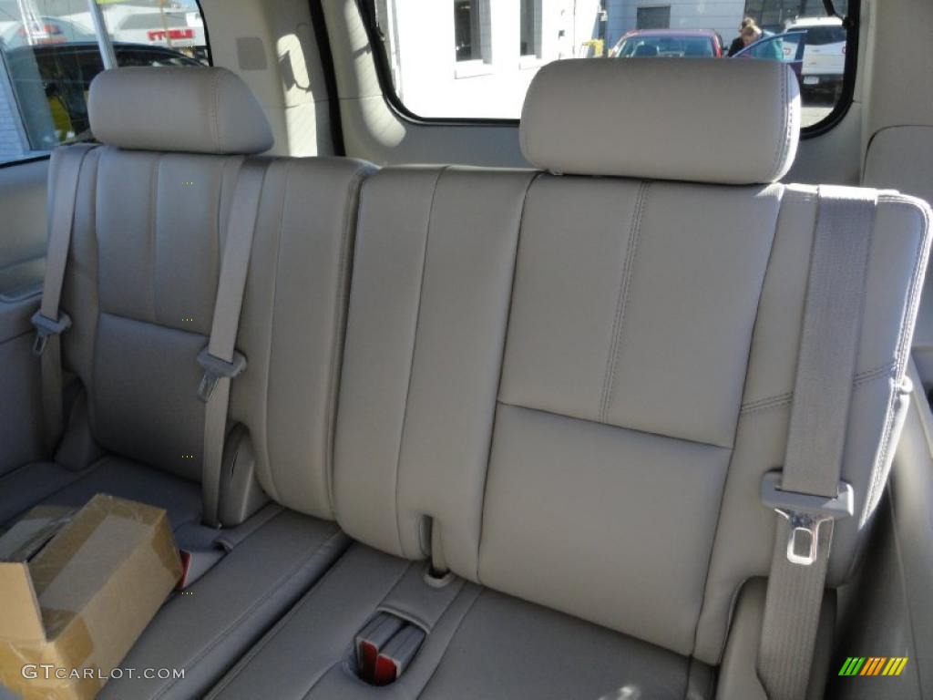 Light Tan Interior 2010 GMC Yukon XL SLT 4x4 Photo #39133315