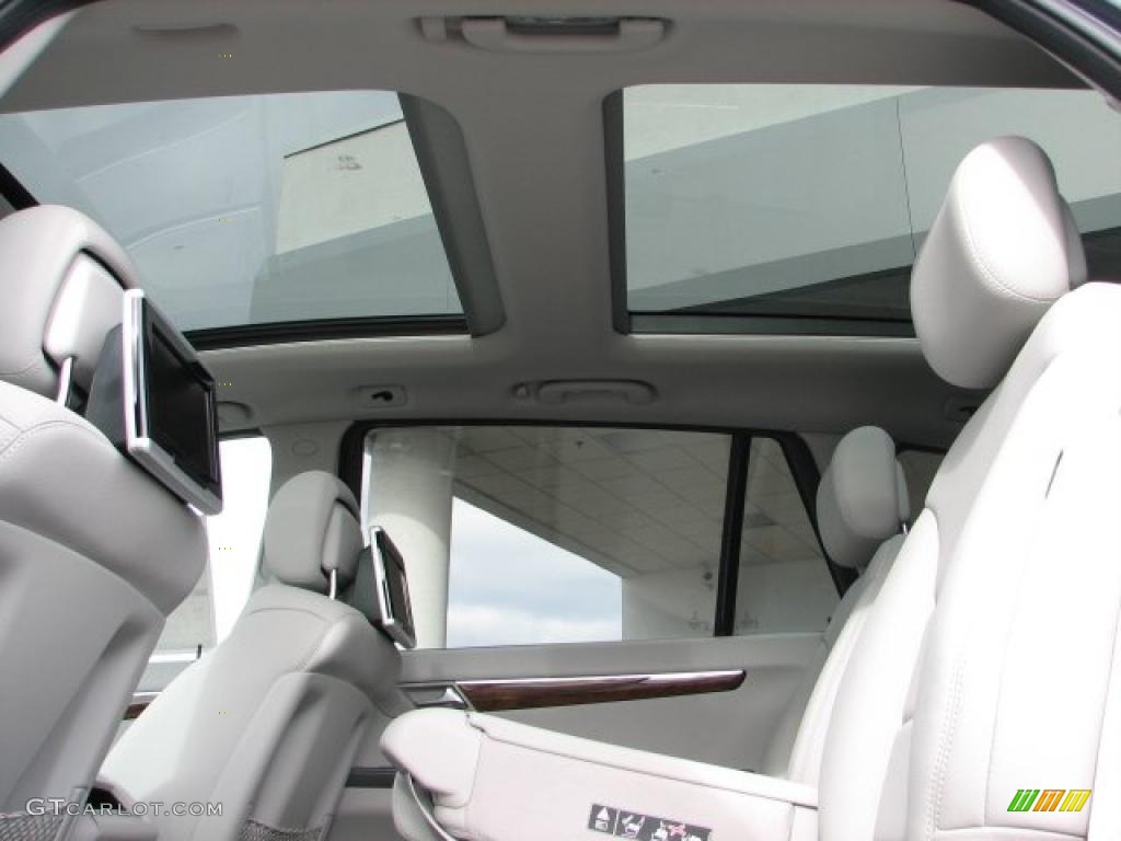 2011 Mercedes-Benz R 350 4Matic Sunroof Photos