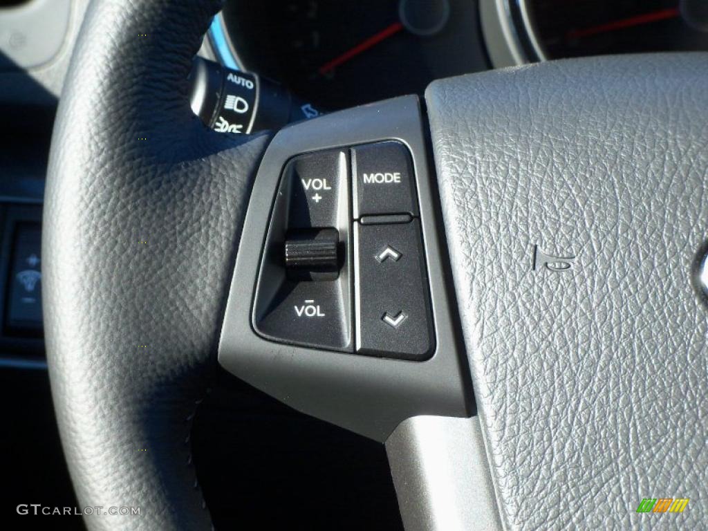 2011 Kia Sorento SX V6 AWD Controls Photo #39134747