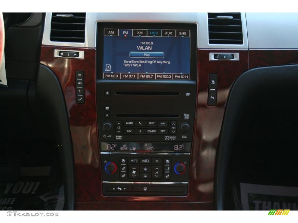 2008 Cadillac Escalade EXT AWD Controls Photo #39135793