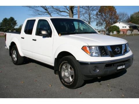 2008 Nissan Frontier SE Crew Cab 4x4 Data, Info and Specs