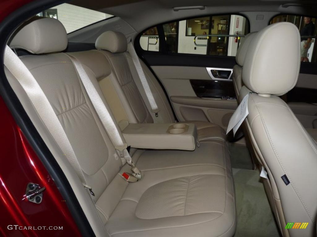 2010 XF Premium Sport Sedan - Claret Red Metallic / Barley photo #27