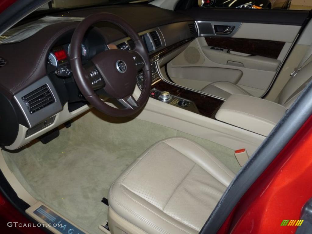 2010 XF Premium Sport Sedan - Claret Red Metallic / Barley photo #18