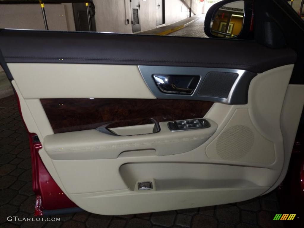 2010 Jaguar XF Premium Sport Sedan Barley Door Panel Photo #39137390