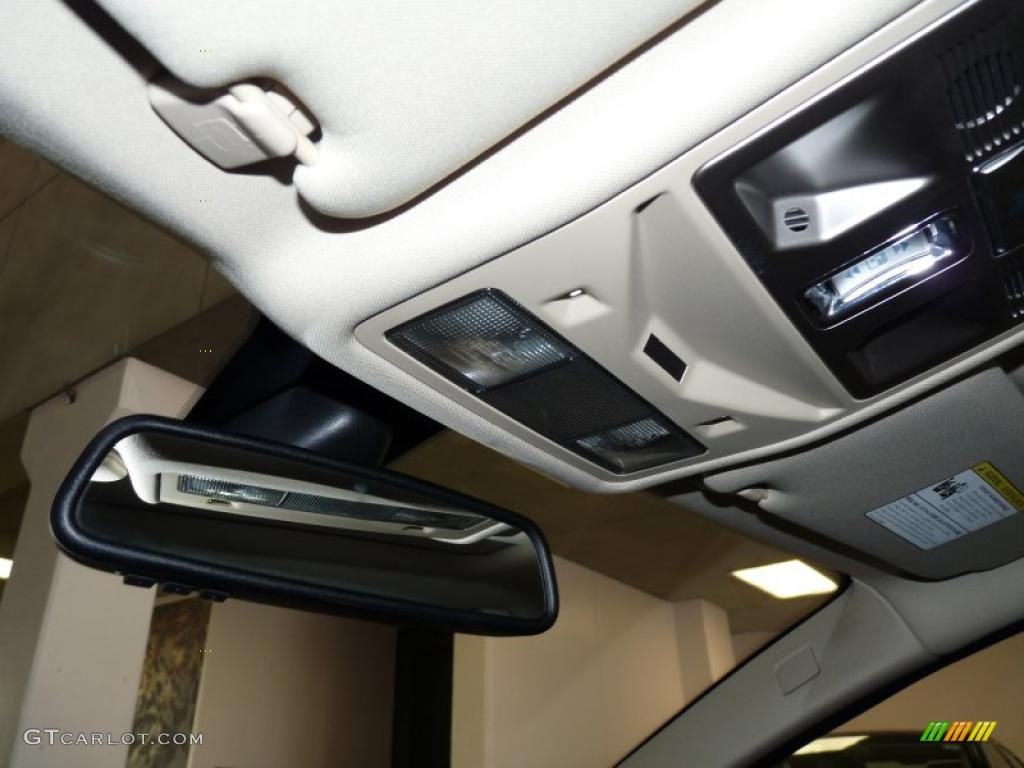 2010 Jaguar XF Premium Sport Sedan Controls Photo #39137694