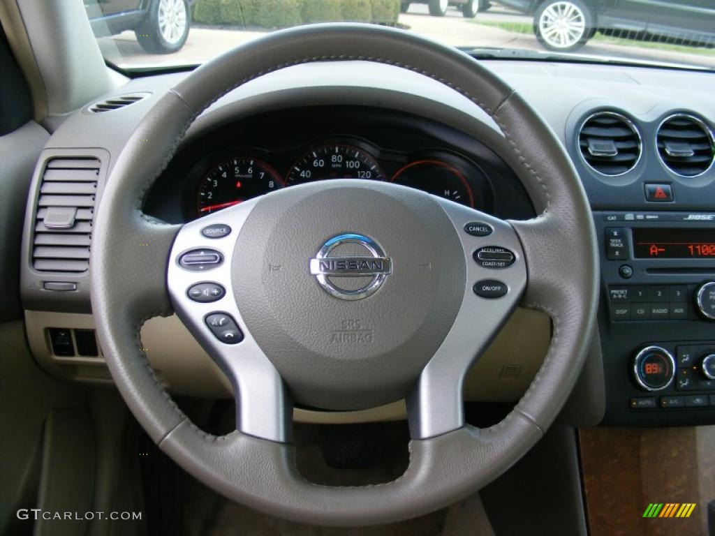 2008 Nissan Altima 2.5 S Blond Steering Wheel Photo #39138338