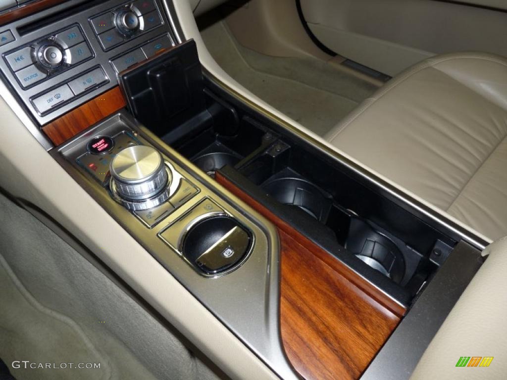 2009 Jaguar XF Luxury Controls Photo #39138346
