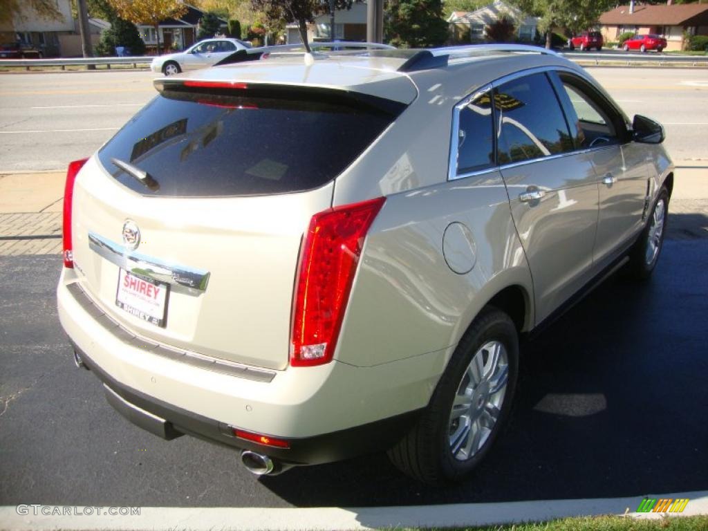 2011 SRX 4 V6 AWD - Gold Mist Metallic / Shale/Brownstone photo #4